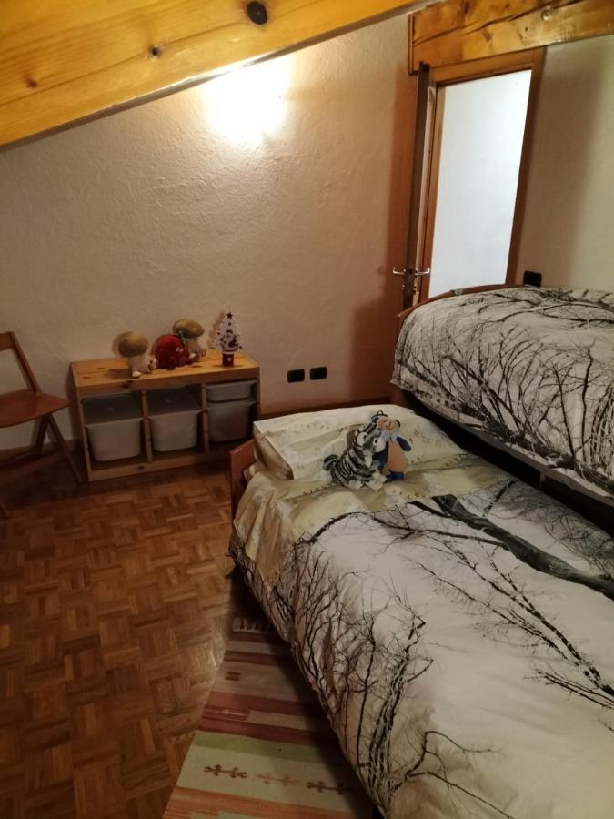 Mon Grenier Apartment Aosta Bagian luar foto