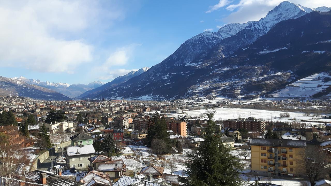 Mon Grenier Apartment Aosta Bagian luar foto